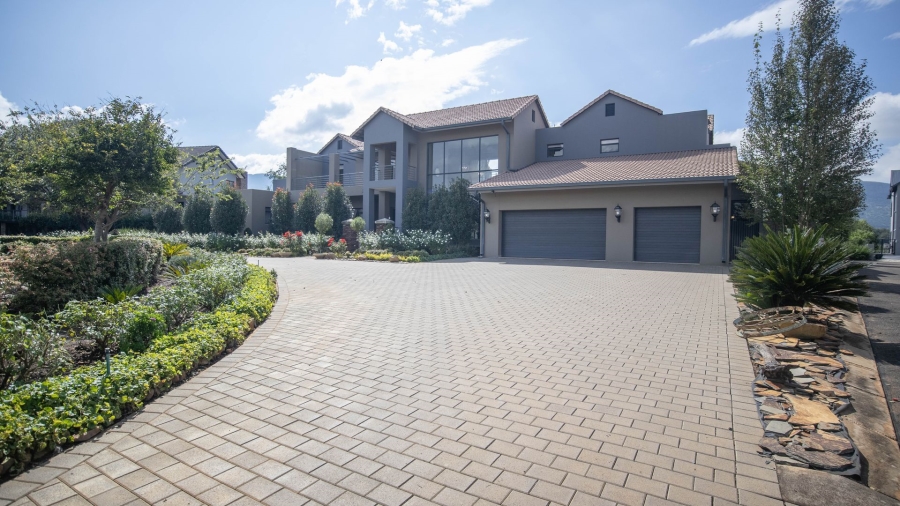 4 Bedroom Property for Sale in The Coves North West